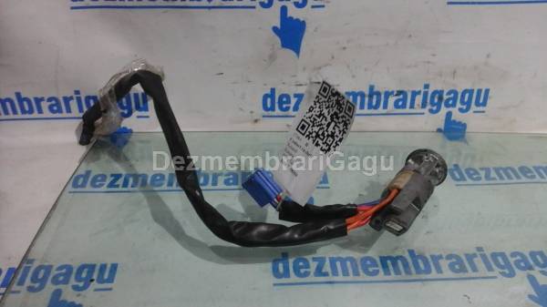 Contact cu cheie Renault 9