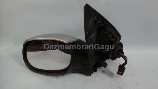 Oglinda stanga PEUGEOT 206