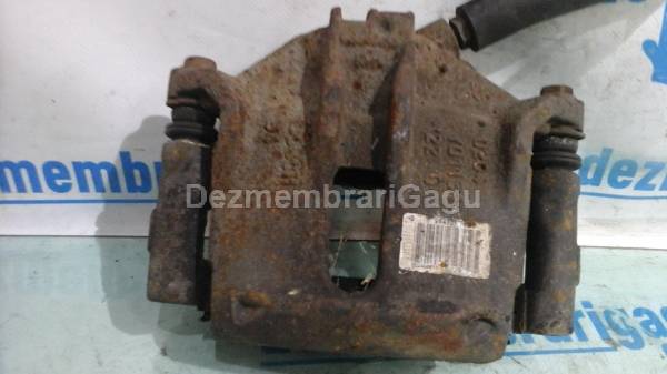 De vanzare etrier fata stanga PEUGEOT 307 second hand