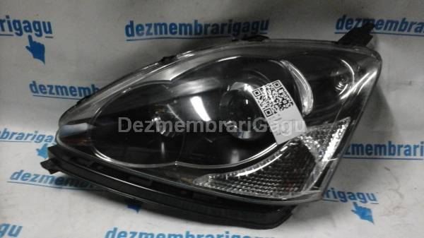De vanzare far stanga HONDA CIVIC VI (2001-2005)