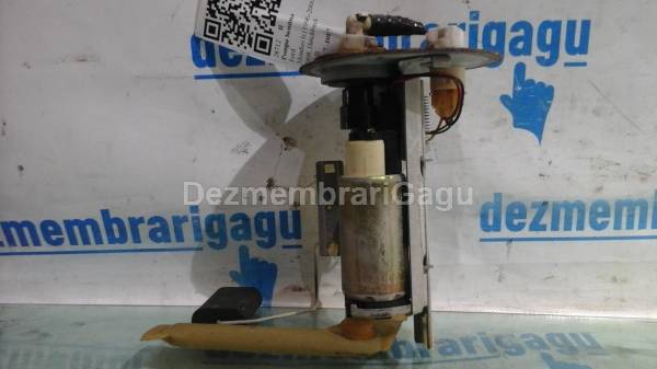 De vanzare pompa benzina FORD MONDEO II (1996-2000), 1.8 Benzina