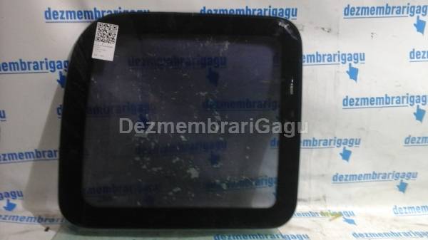 De vanzare geam caroserie dreapta RENAULT KANGOO I (1998-), 1.6 Benzina second hand