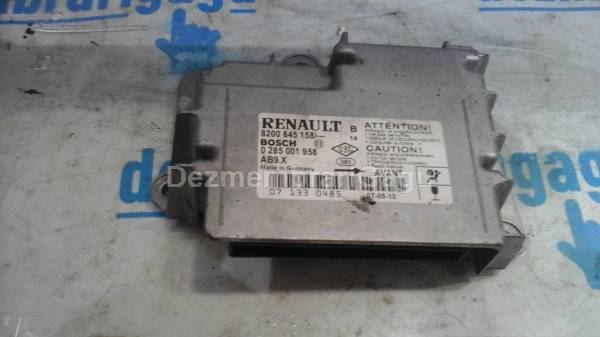 De vanzare calculator airbag RENAULT CLIO III (2005-) second hand