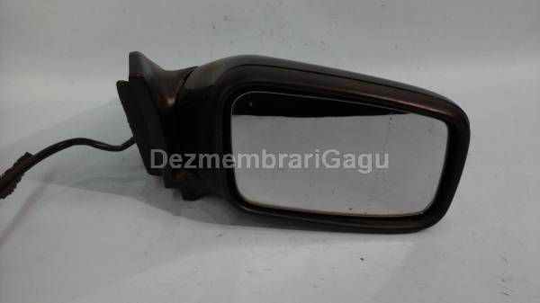 Vand oglinda dreapta VOLVO V40 din dezmembrari