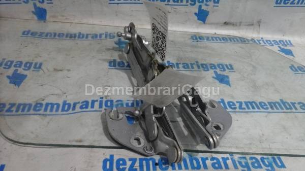 Balama capota stanga Volkswagen Passat / 3b3 - 3b6