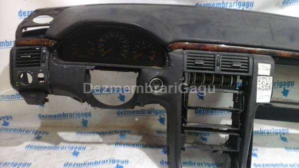 Plansa bord Mercedes E-class / 210