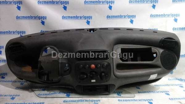 De vanzare plansa bord FIAT SEICENTO