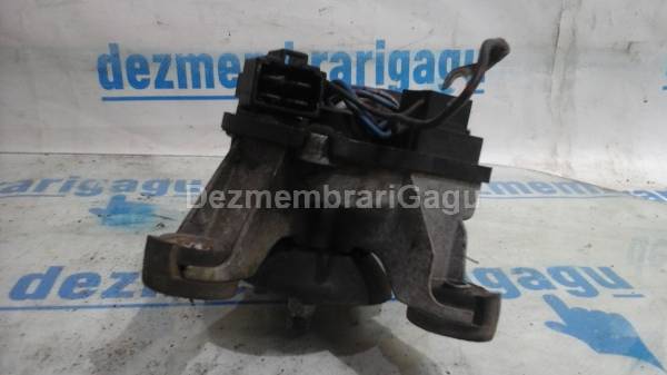 Motoras stergator fata Mazda 2