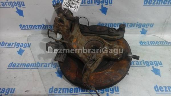 De vanzare fuzeta fata stanga CITROEN C5 I (2001-), 2.2 Diesel, 98 KW