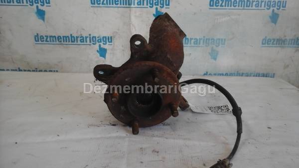 De vanzare fuzeta fata dreapta FORD MONDEO II (1996-2000) second hand