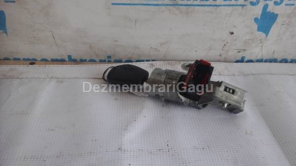 Contact cu cheie Renault 5