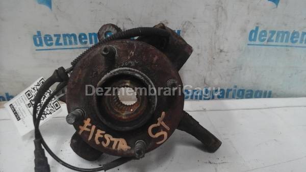 De vanzare fuzeta fata stanga FORD FIESTA V (2001-), 1.4 Benzina, 59 KW second hand