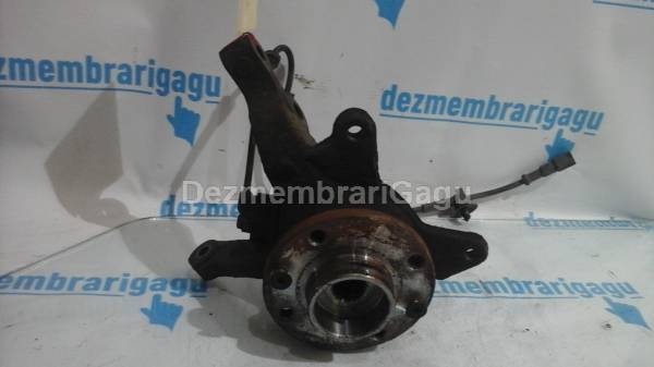 Fuzeta fata dreapta RENAULT MEGANE I (1996-2003), 1.6 Benzina, 66 KW sh