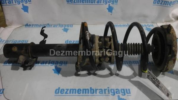 Arc fata dreapta Renault 9