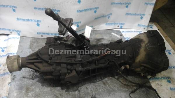 Cutie viteze Nissan Terrano I