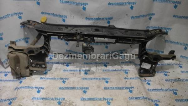 Vand traversa intre faruri RENAULT MEGANE II (2002-), 1.9 Diesel, 88 KW