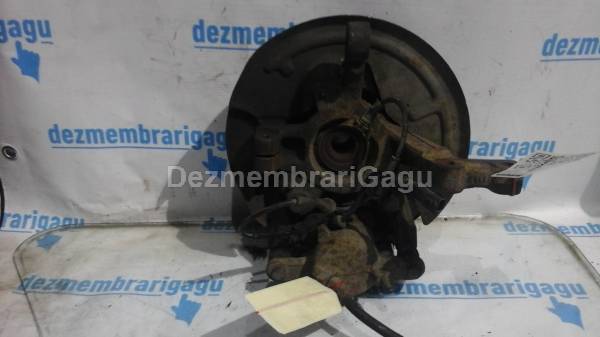 Vand fuzeta fata stanga RENAULT CLIO III (2005-), 1.5 Diesel din dezmembrari