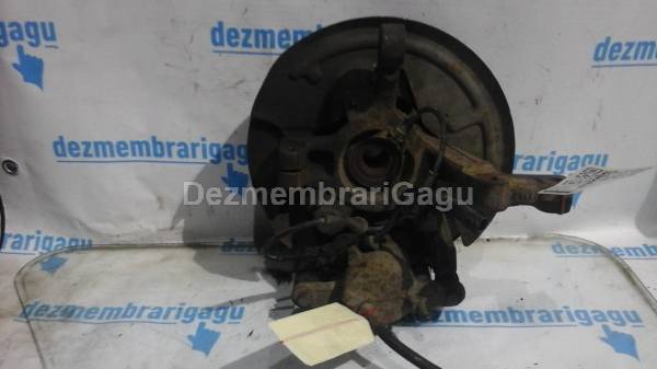 De vanzare fuzeta fata stanga RENAULT CLIO III (2005-), 1.5 Diesel second hand