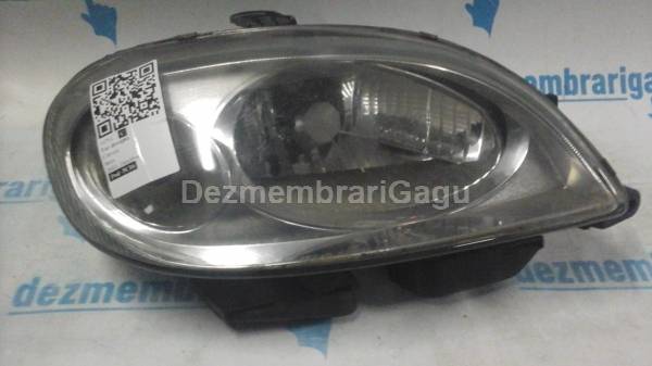 De vanzare far dreapta CITROEN SAXO