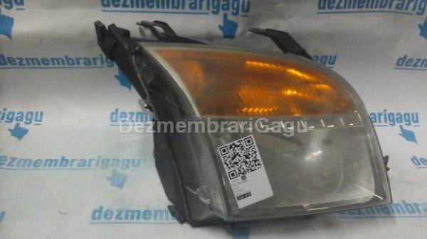 De vanzare far dreapta FORD FUSION