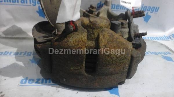 De vanzare etrier fata dreapta VOLKSWAGEN PASSAT / 3C (2005-) Diesel