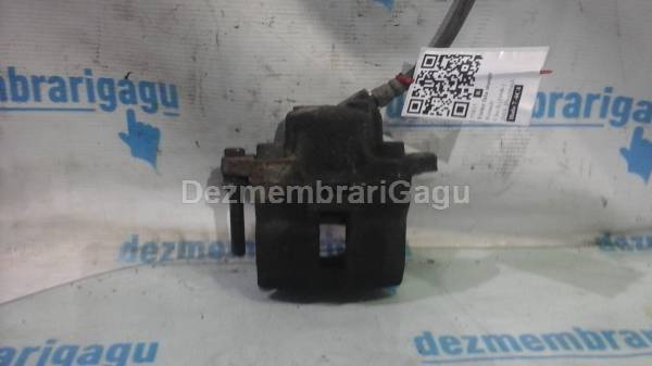 De vanzare etrier fata stanga RENAULT CLIO II (1998-) second hand