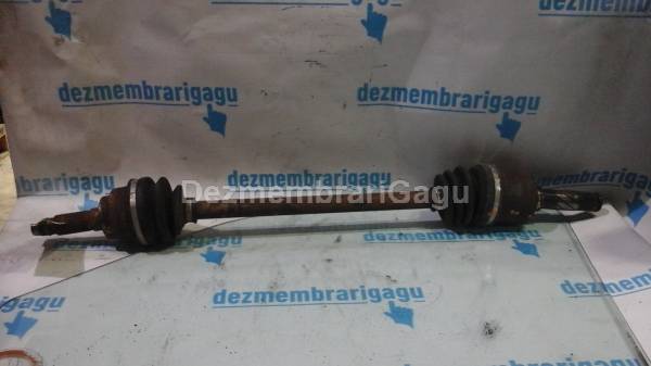 Planetara dreapta spate Mazda 2