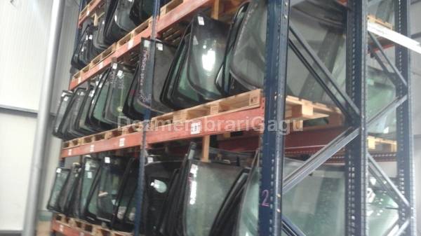 Vand luneta VOLKSWAGEN PASSAT / 3B3 - 3B6 (2000-2005) din dezmembrari