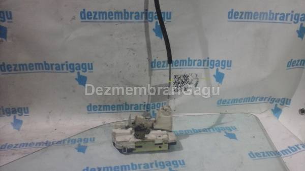 Vand broasca usa ds PEUGEOT 307 din dezmembrari