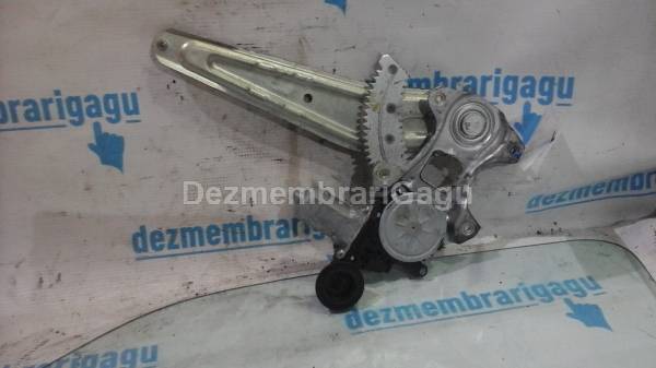 De vanzare macara geam ss DAIHATSU SIRION