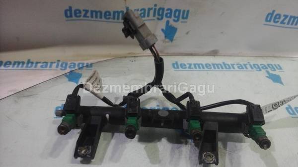 Vand rampa injectoare PEUGEOT 206, 1.4 Benzina, 55 KW