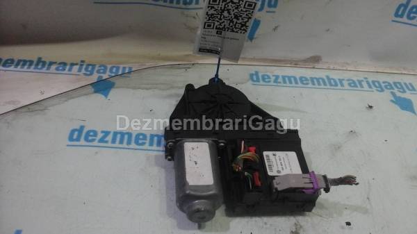 Motoras macara geam stg Volkswagen Golf