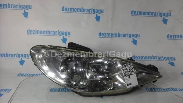 De vanzare far dreapta PEUGEOT 206