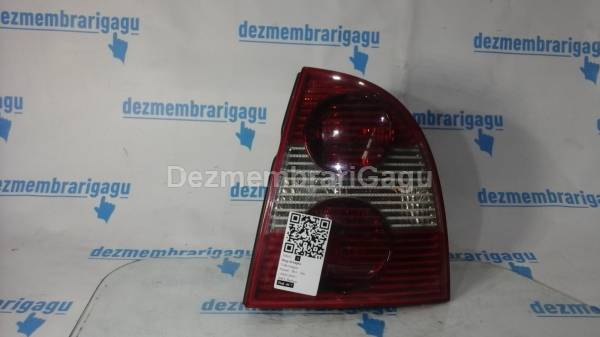 De vanzare stop dreapta VOLKSWAGEN PASSAT / 3B3 - 3B6 (2000-2005)