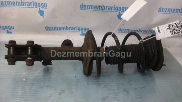 De vanzare arc fata dreapta TOYOTA AVENSIS / T25 (2003-), 1.8 Benzina