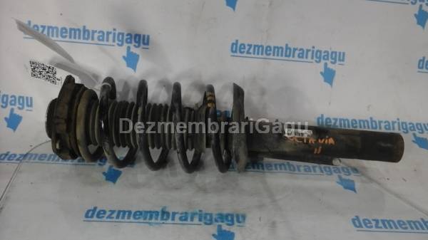 Arc fata dreapta Skoda Octavia I