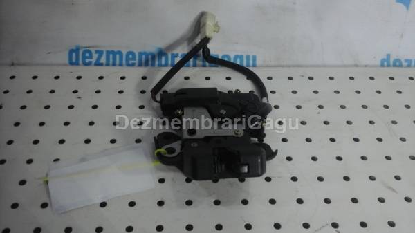 Broasca haion Toyota Avensis / T25