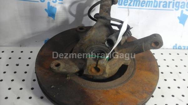 De vanzare fuzeta fata dreapta RENAULT MEGANE I (1996-2003), 1.9 Diesel