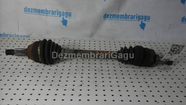 De vanzare planetara stanga fata FORD FOCUS I (1998-2004), 1.6 Benzina