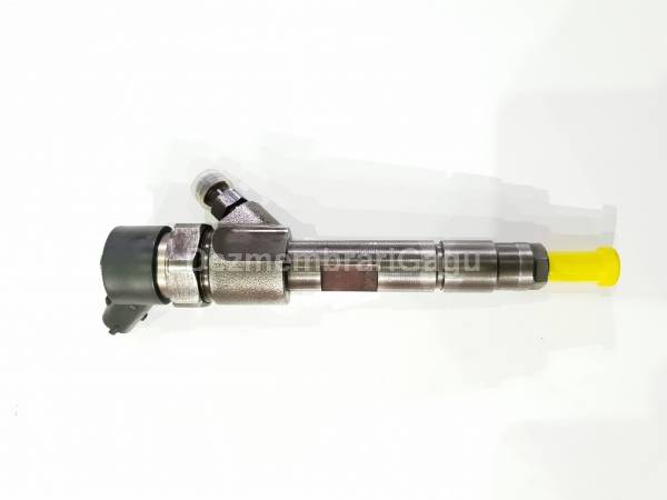 De vanzare injectoare RENAULT TRAFIC (2001-), 1.9 Diesel, 74 KW second hand