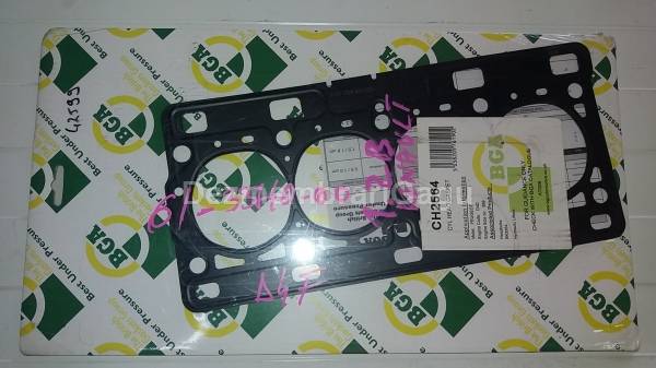 Garnitura chiulasa Renault Clio I