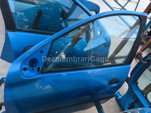 Vand usa dreapta fata portiera dr PEUGEOT 206 din dezmembrari