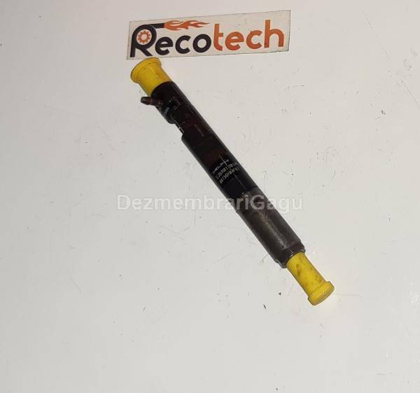 De vanzare injectoare RENAULT CLIO II (1998-), 1.5 Diesel, 48 KW second hand