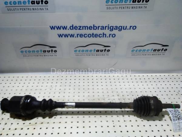 De vanzare planetara dreapta fata RENAULT CLIO II (1998-), 1.2 Benzina