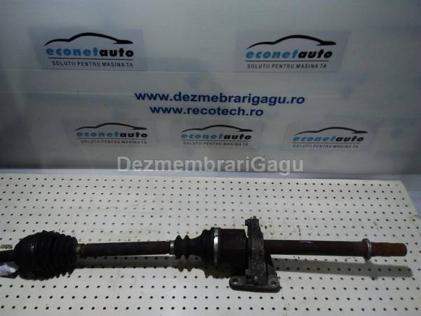 De vanzare planetara dreapta fata RENAULT SCENIC II (2003-), 1.9 Diesel
