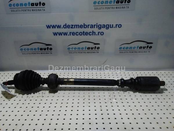 Vand planetara dreapta fata RENAULT MEGANE SCENIC (1997-1999), 2.0 Benzina, 84 KW din dezmembrari