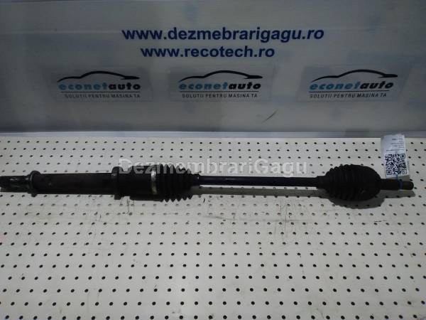 Vand planetara dreapta fata RENAULT CLIO III (2005-), 1.2 Benzina din dezmembrari