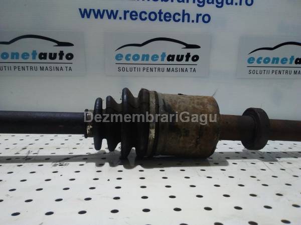 De vanzare planetara dreapta fata RENAULT MASTER II (1998-), 2.5 Diesel second hand