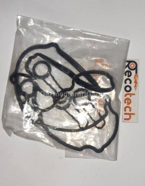 De vanzare garnitura capac motor BMW X6 F16 second hand