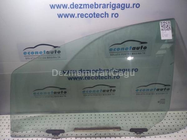 De vanzare geam usa sf TOYOTA YARIS / P90 (2006-)